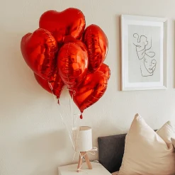 Heliumballon-Geschenk Valentinstag XXL 8 rote Herzen inkl. Liebeskarte